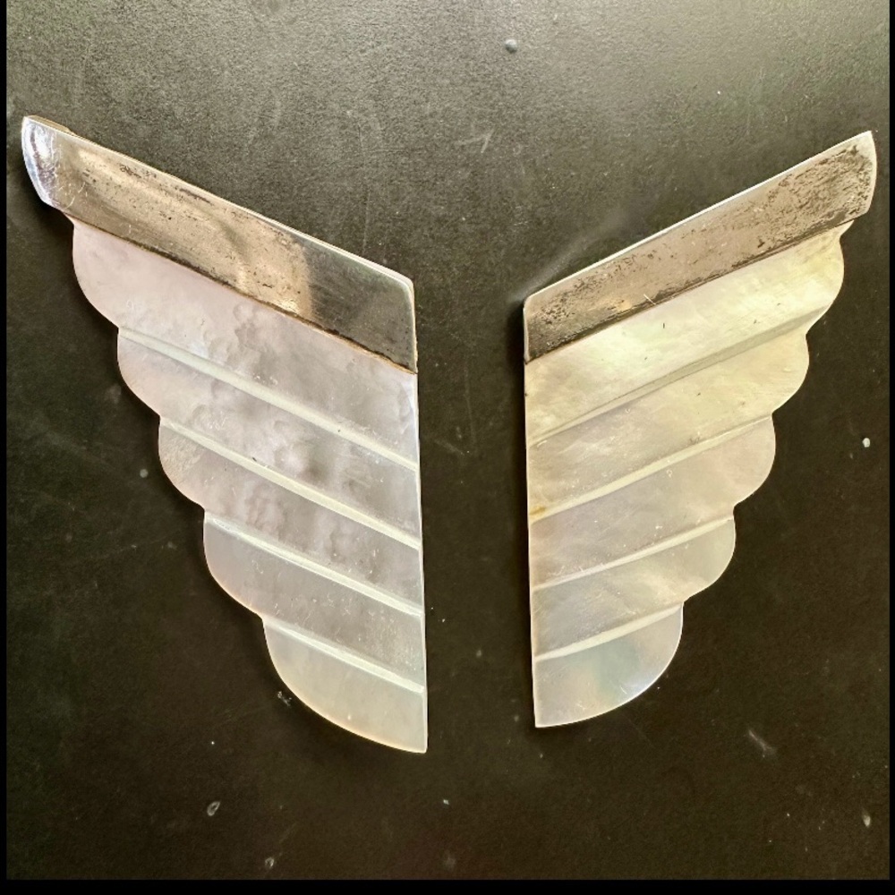 VINTAGE 1980s CLIP EARRINGS LARGE WHITE GENUINE MOTHER OF PEARL WINGS SILVER